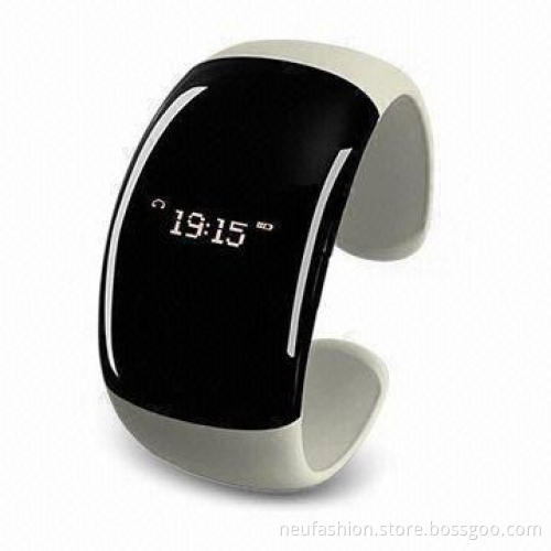 2012 Bluetooth Bracelet with Caller ID BW13 and Two-button Operating System